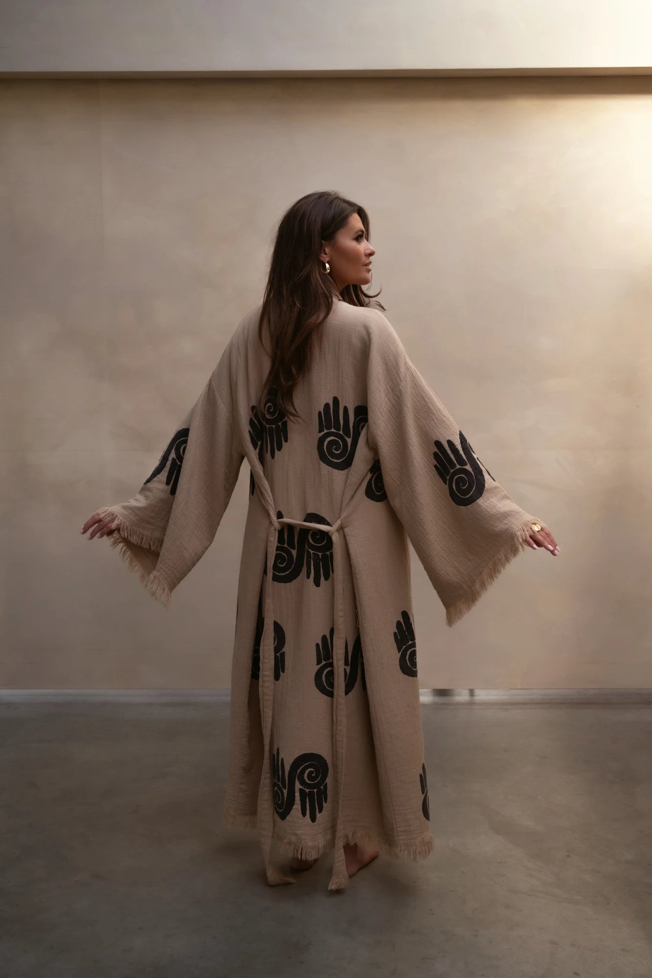 Michelle met de Soulprint-handprint op de rug